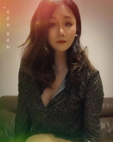 -٤飩
